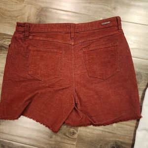 Carve Designs Oahu shorts